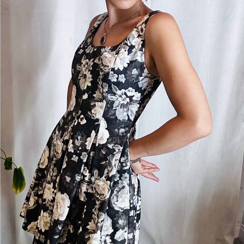 Floral Chic Dress